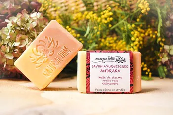 Savon hydratant bio peau désséchée "Andraka" fait en France