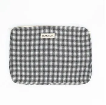 Housse d'ordinateur upcyclée vichy noir et blanc artisanale