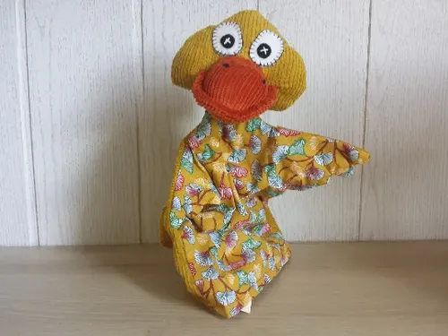 Marionnette à main canard en tissu 