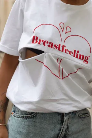 T-shirt d’allaitement Breastfeeling Blanc ou Biscuit 100 en coton bio