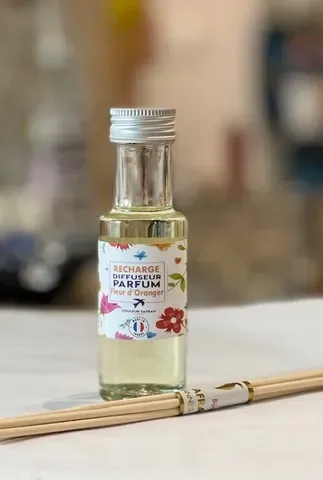 Recharge diffuseur de parfum Mimosa de Provence fait en France.
