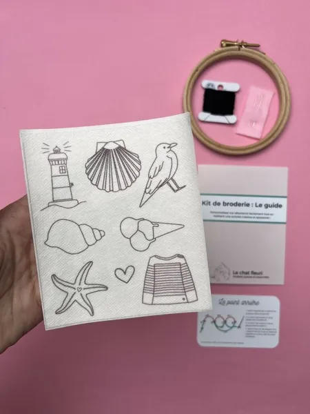 Kit de broderie et motifs à broder - thématique "À la plage" 